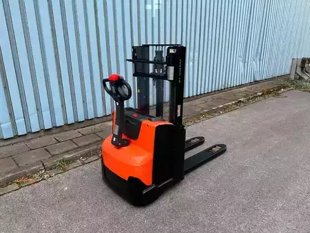 Hochhubwagen 2020  BT/Toyota SWE200D (2)