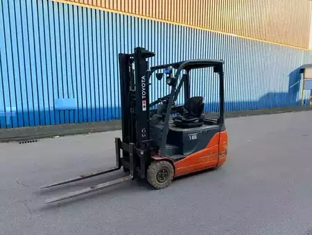 Elektro 3 Rad 2015  BT/Toyota 8FBET18 (3)