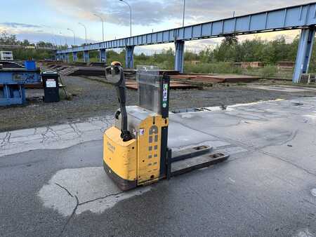 Pallet Stackers 2012  Atlet PSD125TH179 Doppelstock Initialhub (1)