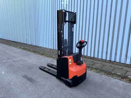 Pallet Stackers 2015  BT SWE140L Endunden fertig (12)