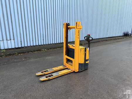 Pallet Stackers 2003  Jungheinrich EJC Z 14 (11)