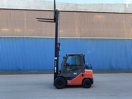 Treibgasstapler 2021  Toyota 06-8FG30F 2021 545h (12)