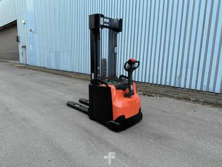 Stoccatori 2017  Toyota SWE160L Initialhub Batterie 2024 (9)