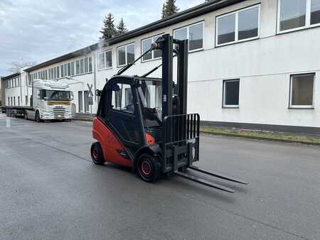 Treibgasstapler 2017  Linde H25T-02 Triplex DZH - fertig aufgearbeitet (4)