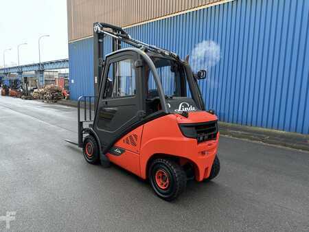 Linde H25T-02 Triplex DZH - fertig aufgearbeitet