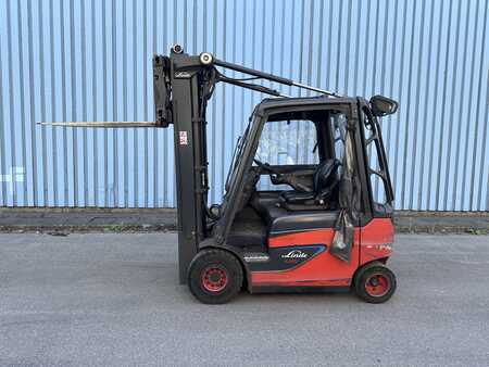Eléctrico - 4 rodas 2020  Linde E25-01 Lithium Triplex ZVG DZH (6)
