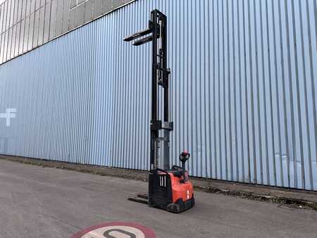 Apilador eléctrico 2017  Toyota SWE160L Initialhub Triplex 4800mm (11)