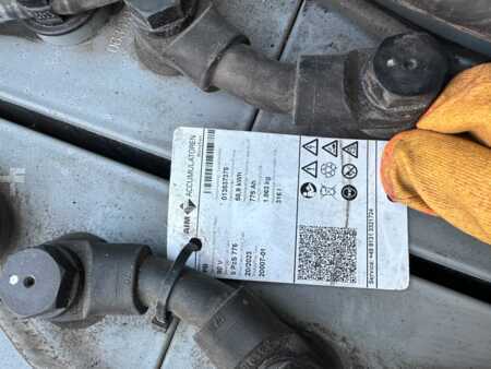 Elektro 4 Rad  Toyota 8FBMT35-11658 BREITES ZVG BATT 2023 (10)