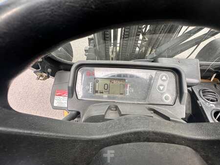 Dieseltrukki 2014  CAT Lift Trucks DP35N 5Vent. ZVG & Ausschub Gabeln (18)