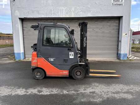 Empilhador diesel 2019  Toyota 06-8FD15F Diesel  Klimaanlage 2019 (9)