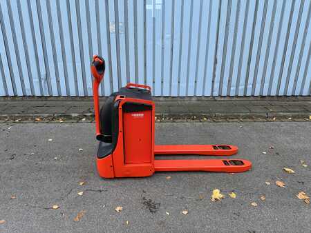 Elektrische palletwagens 2018  Linde T18 Niderhubwagen Endkunden fertig (4)