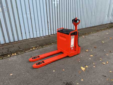 Elektrische palletwagens 2018  Linde T18 Niderhubwagen Endkunden fertig (9)