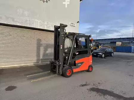 Elektro 4 Rad 2014  Linde E35HL-01 ZVG POSITIONER (2)