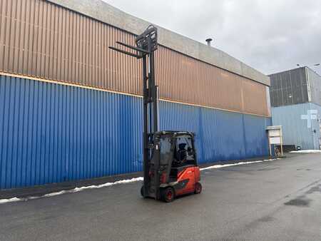 Elektrisk- 4 hjul  Linde E20PH-02 Triplex Halbkabine SS & ZVG (11)