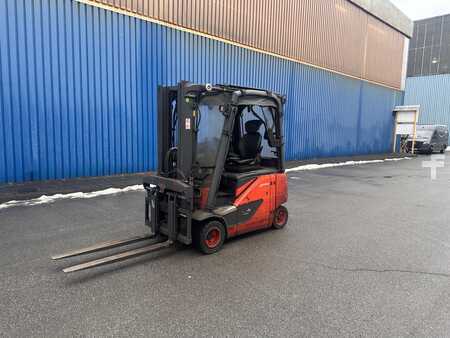 Elektrisk- 4 hjul  Linde E20PH-02 Triplex Halbkabine SS & ZVG (3)