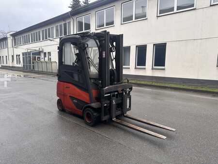 Elektrisk- 4 hjul  Linde E20PH-02 Triplex Halbkabine SS & ZVG (5)