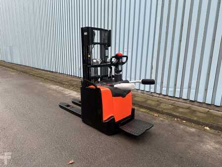 Ledstaplare gå 2019  Toyota SPE120 Wenig Stunden Endkunden fertig (11)