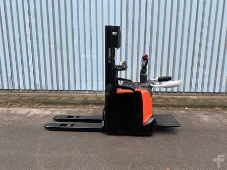 Ledstaplare gå 2019  Toyota SPE120 Wenig Stunden Endkunden fertig (12)