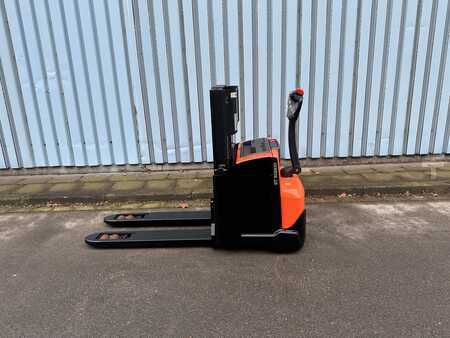 Pallet Stackers 2019  Toyota SWE200D Kundenfertig Aufbereitet (12)