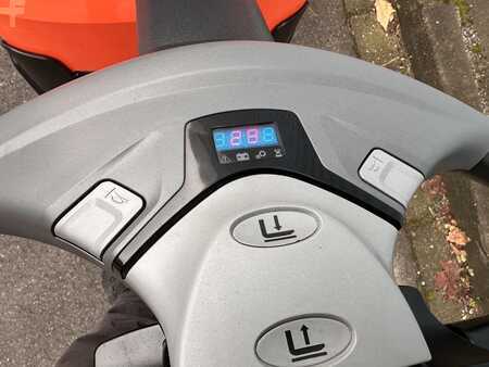 Pallet Stackers 2019  Toyota SWE200D Kundenfertig Aufbereitet (14)