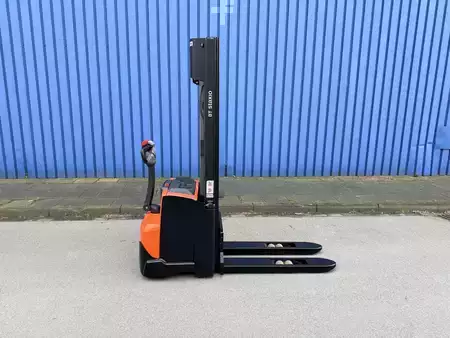 Hochhubwagen 2020  Toyota SWE140 Triplex 790h 2020 (3)