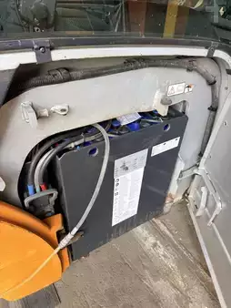 Elektro 3 Rad 2016  Still RX20-16 FullCabin 2020Batt running cond (17)