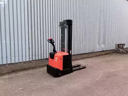 Ledstaplare gå 2015  Toyota SPE160 refurbished old model triplex (10)