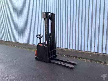 Ledstaplare gå 2016  Toyota SWE160L TX540 Sofort Endkunden fertig 10stk (4)