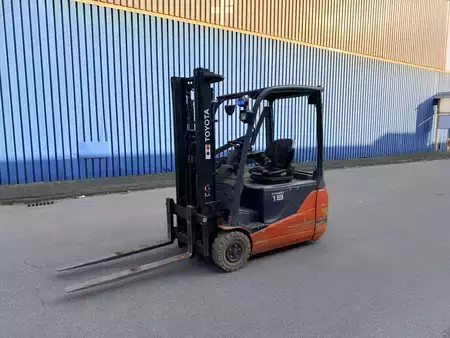 Eléctrico - 3 rodas 2015  Toyota 8FBET18 (3)