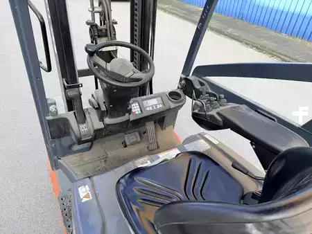 Eléctrico - 3 rodas 2015  Toyota 8FBET18 (8)