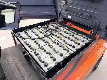 Eléctrico - 4 rodas 2019  Toyota 8FBMT50 client-ready Positioner double pedal (14)