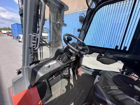 Eléctrica de 4 ruedas 2011  Toyota 7FBMF40 (11)