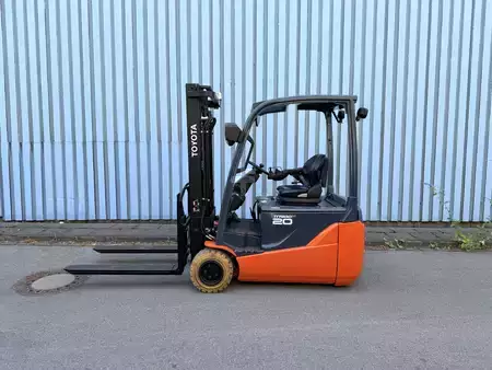 Elektro tříkolové VZV 2019  Toyota 8FBE20T (2)
