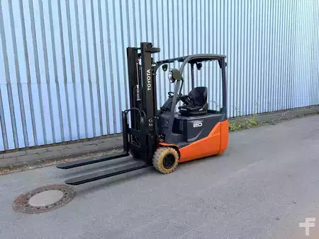 Elektro tříkolové VZV 2019  Toyota 8FBE20T (3)