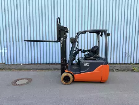 Elektro tříkolové VZV 2019  Toyota 8FBE20T (8)
