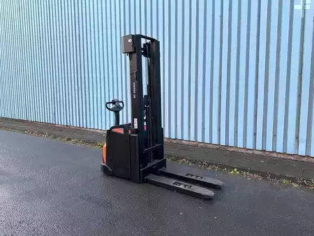 Pallestabler 2016  BT/Toyota SWE160L (4)