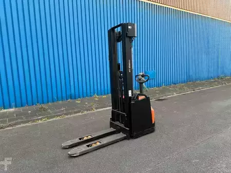 Hochhubwagen 2017  BT/Toyota SWE145 (4)