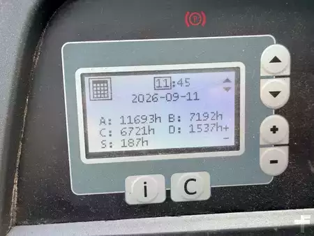 Schubmaststapler 2017  BT/Toyota RRE160H (10)