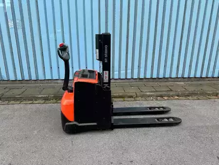 Hochhubwagen 2018  BT/Toyota SWE200D (3)
