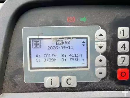 Schubmaststapler 2019  BT/Toyota RRE160H (14)