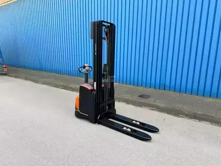 Pallestabler 2020  BT/Toyota SWE140 (4)