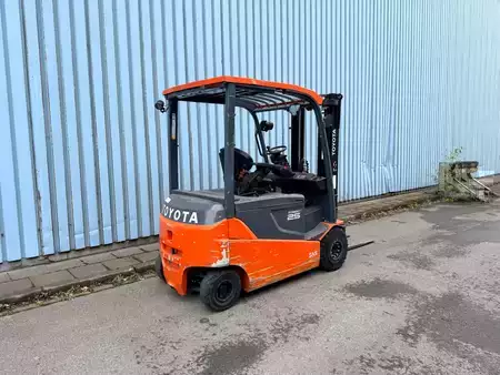 El truck - 4 hjulet 2021  BT/Toyota 8FBMT25 (14)