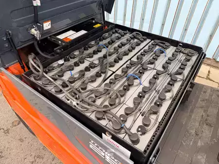 El truck - 4 hjulet 2021  BT/Toyota 8FBMT25 (6)