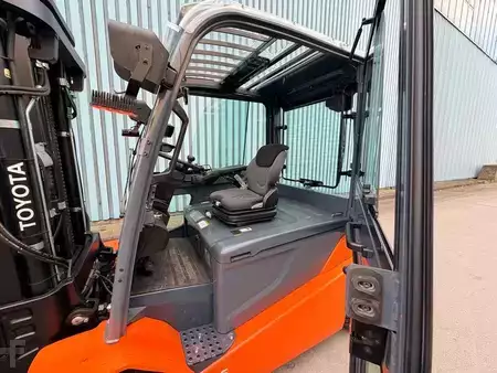 El truck - 4 hjulet 2019  BT/Toyota 8FBMT50 (11)