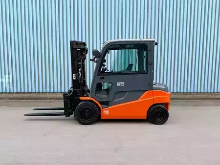 El truck - 4 hjulet 2019  BT/Toyota 8FBMT50 (3)