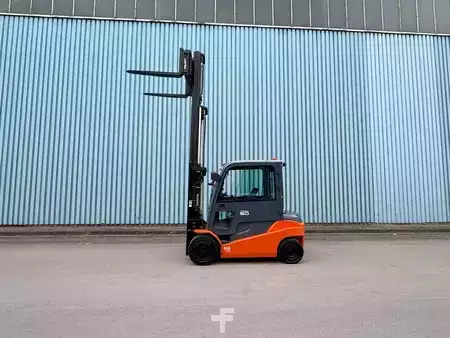 El truck - 4 hjulet 2019  BT/Toyota 8FBMT50 (7)