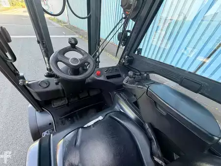 Elektrisk- 4 hjul 2018  Linde E35L-01 (11)