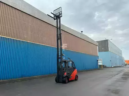 Treibgasstapler 2017  Linde H25T-01 (12)
