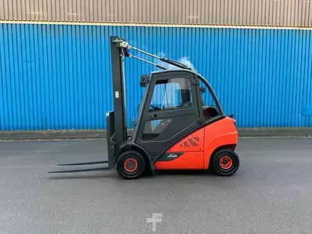 Treibgasstapler 2017  Linde H25T-01 (2)