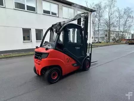 Treibgasstapler 2017  Linde H25T-01 (6)